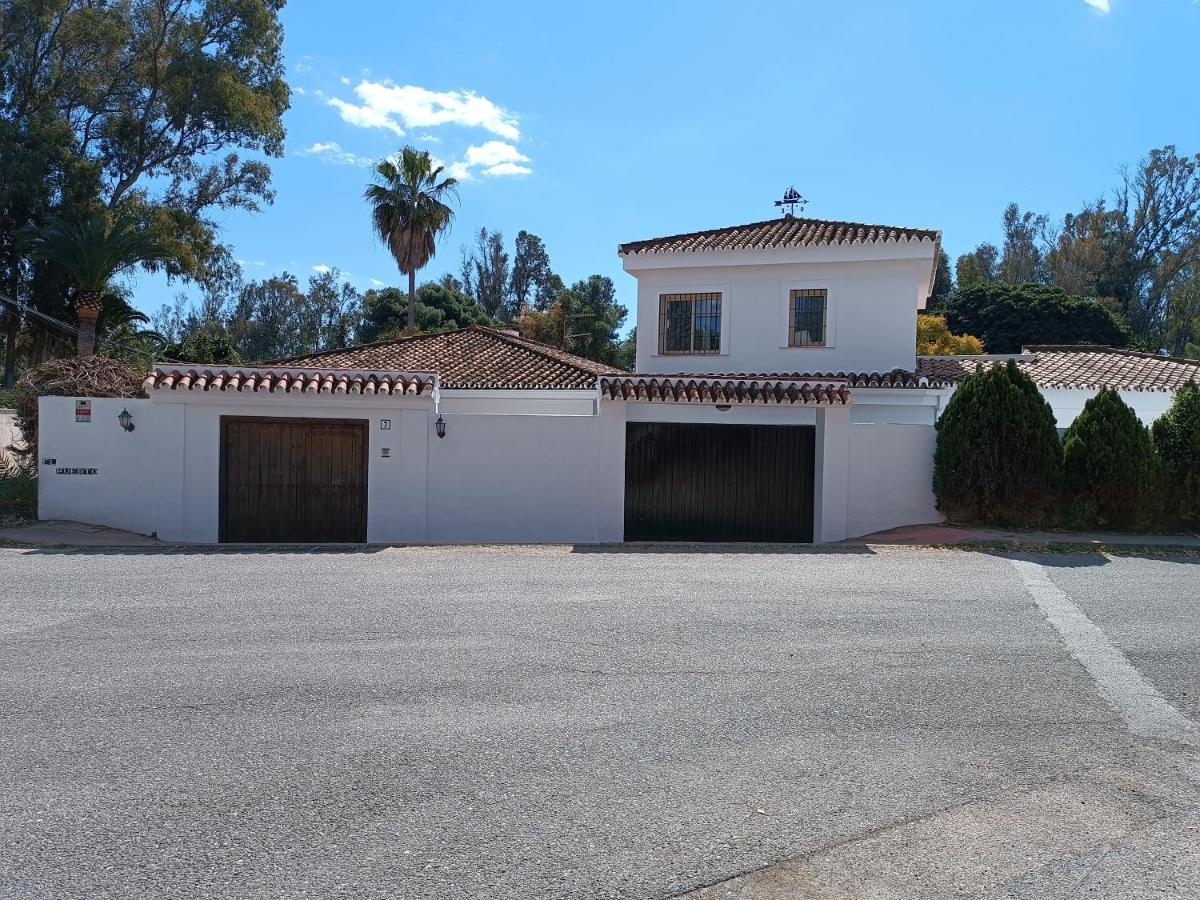 Banus 10 Minutos Villa Estepona Exterior photo