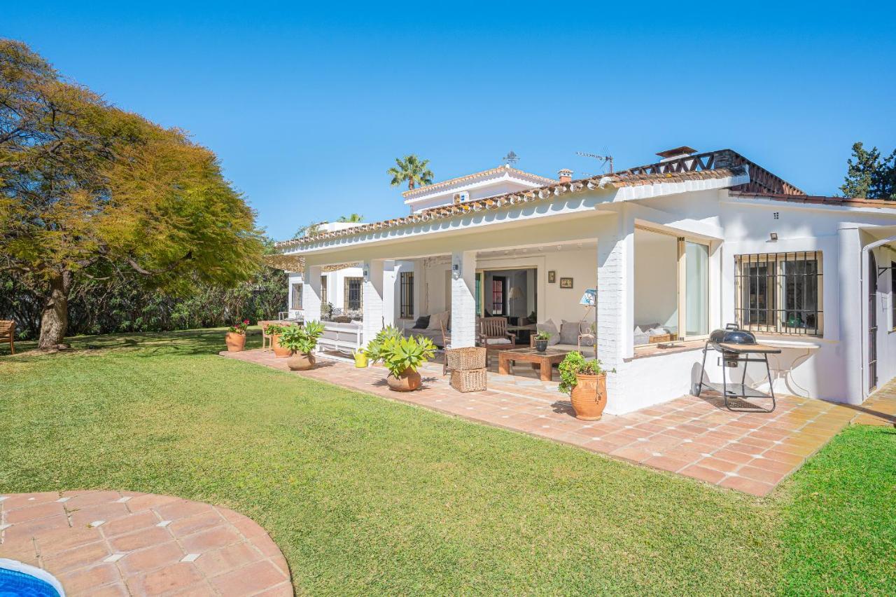 Banus 10 Minutos Villa Estepona Exterior photo