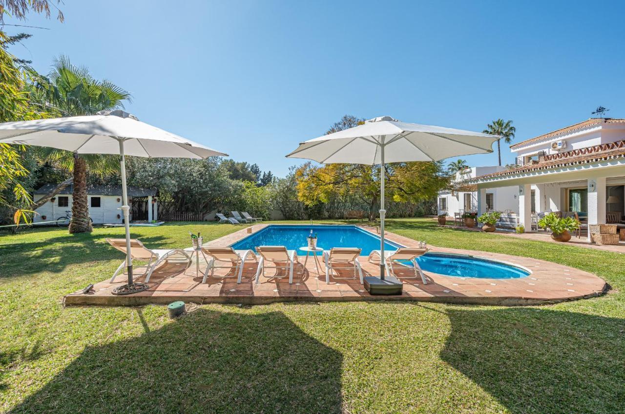 Banus 10 Minutos Villa Estepona Exterior photo