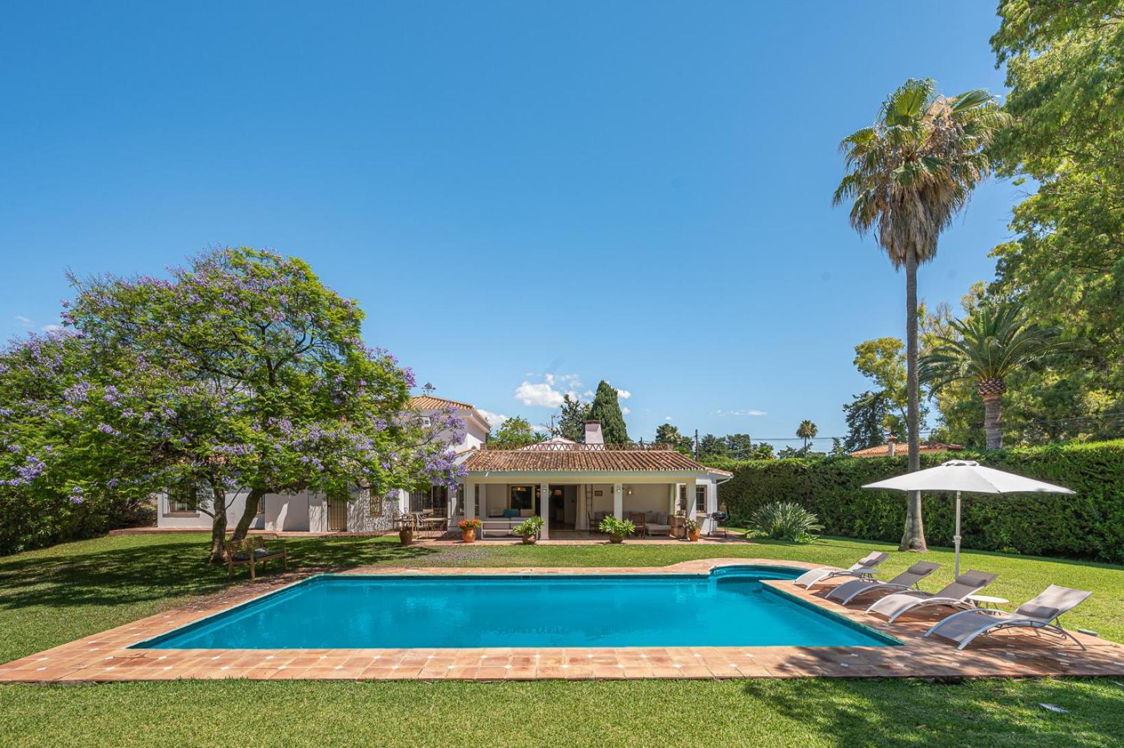Banus 10 Minutos Villa Estepona Exterior photo