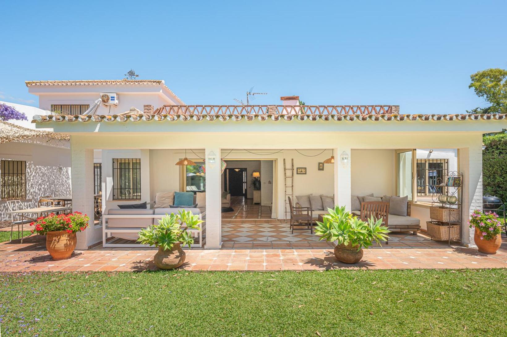 Banus 10 Minutos Villa Estepona Exterior photo